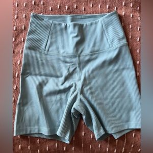 Girlfriend Collective - Mist RIB High-Rise Run Short